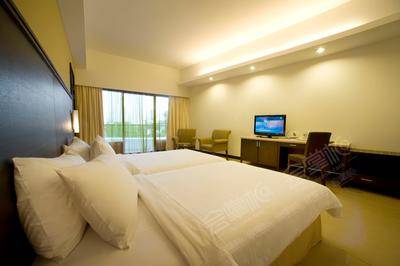 槟城火烈鸟海滩酒店(Flamingo Hotel by The Beach, Penang)山景豪华双床房基础图库4